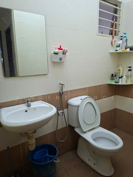 Rumah Teres 2-Tingkat untuk Disewa di Sri Petaling (Kuala Lumpur) - Vincent Vince - Bathroom - PropertyGuru.com.my