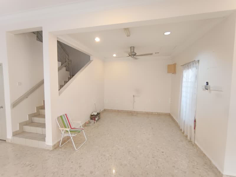 Rumah Berkembar untuk Dijual di Ampang (Selangor) - Marcus Chye - Living Room - PropertyGuru.com.my