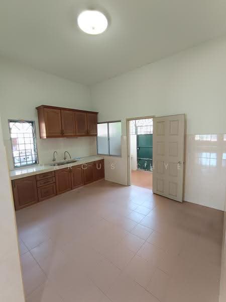 Rumah Berkembar untuk Dijual di Ampang (Selangor) - Marcus Chye - Kitchen - PropertyGuru.com.my