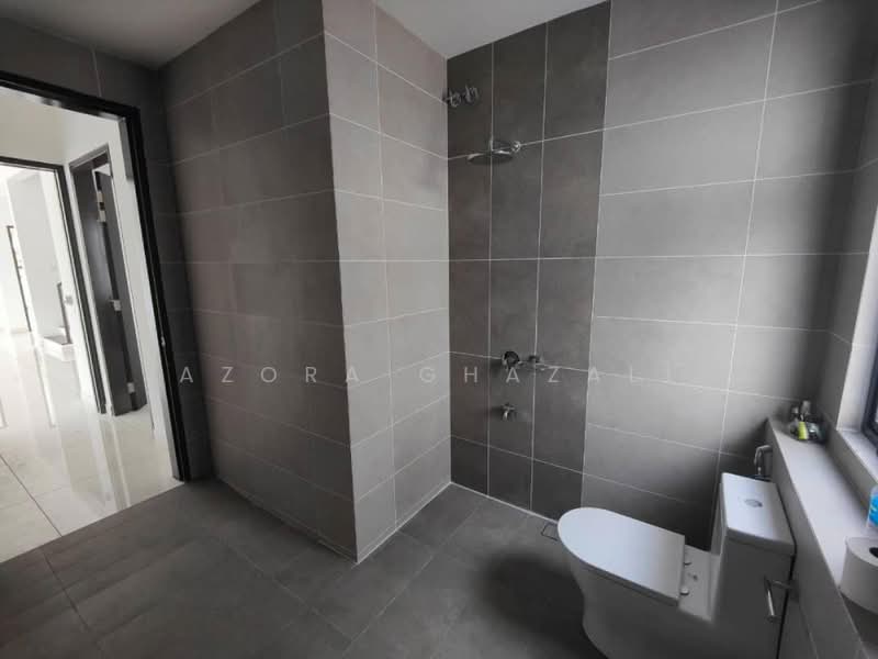 Semi-Detached House for Sale in Elmina (Shah Alam) - Azora Ghazali - Bathroom - PropertyGuru.com.my