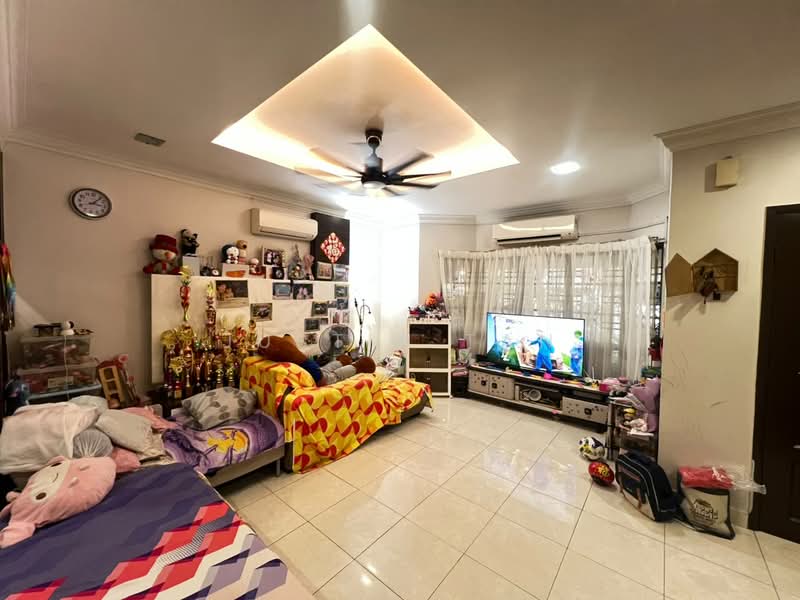 Rumah Teres 2-Tingkat untuk Dijual di Taman Bukit Mewah Fasa 9 (Kajang) - JUSTIN TAN - Living Room - PropertyGuru.com.my