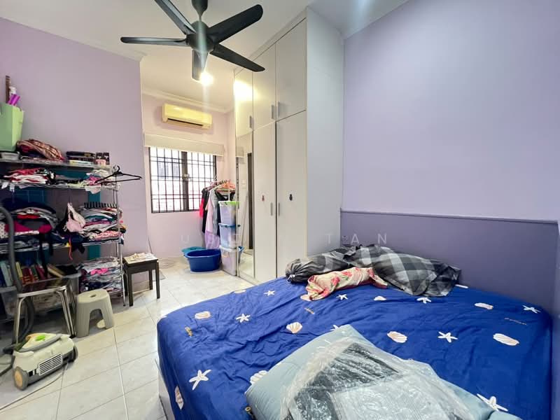 Rumah Teres 2-Tingkat untuk Dijual di Taman Bukit Mewah Fasa 9 (Kajang) - JUSTIN TAN - Bedroom - PropertyGuru.com.my