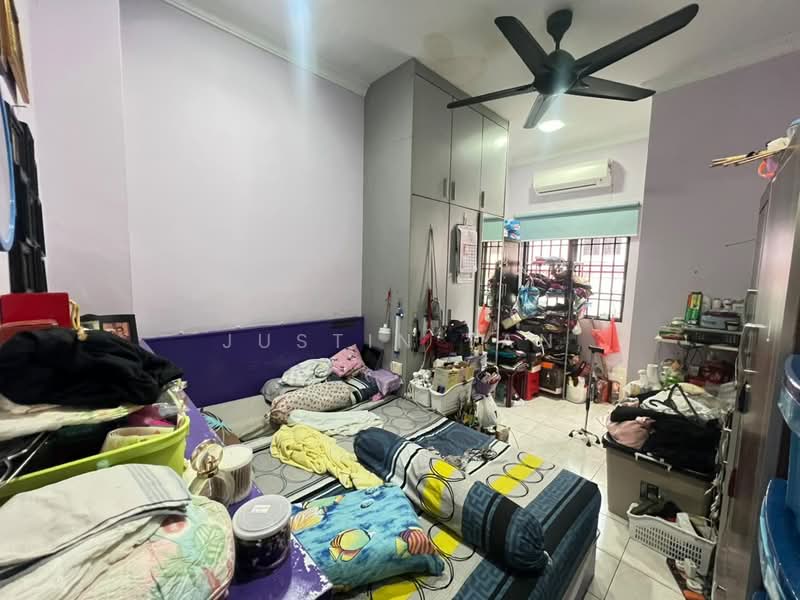 Rumah Teres 2-Tingkat untuk Dijual di Taman Bukit Mewah Fasa 9 (Kajang) - JUSTIN TAN - Bedroom - PropertyGuru.com.my