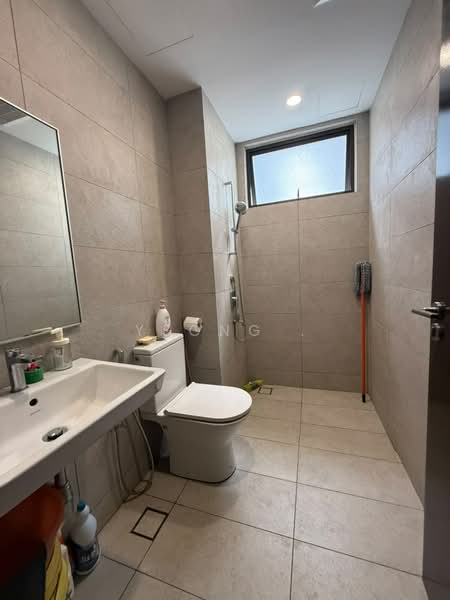 Terraced House for Rent in Cyberjaya (Selangor) - Yeong . - Bathroom - PropertyGuru.com.my
