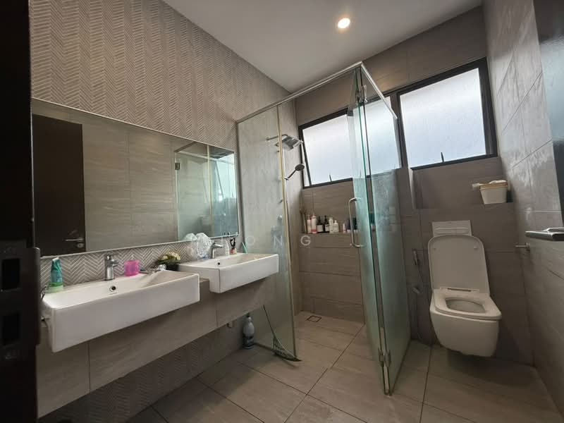 Terraced House for Rent in Cyberjaya (Selangor) - Yeong . - Bathroom - PropertyGuru.com.my