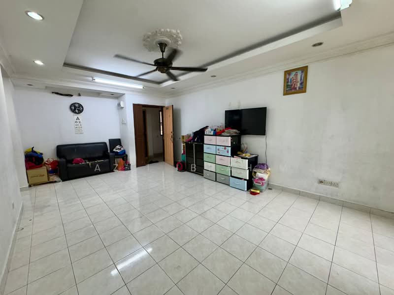 Pangsapuri untuk Dijual di Pangsapuri Kelana Impian - Azli Ibrahim - Living Room - PropertyGuru.com.my