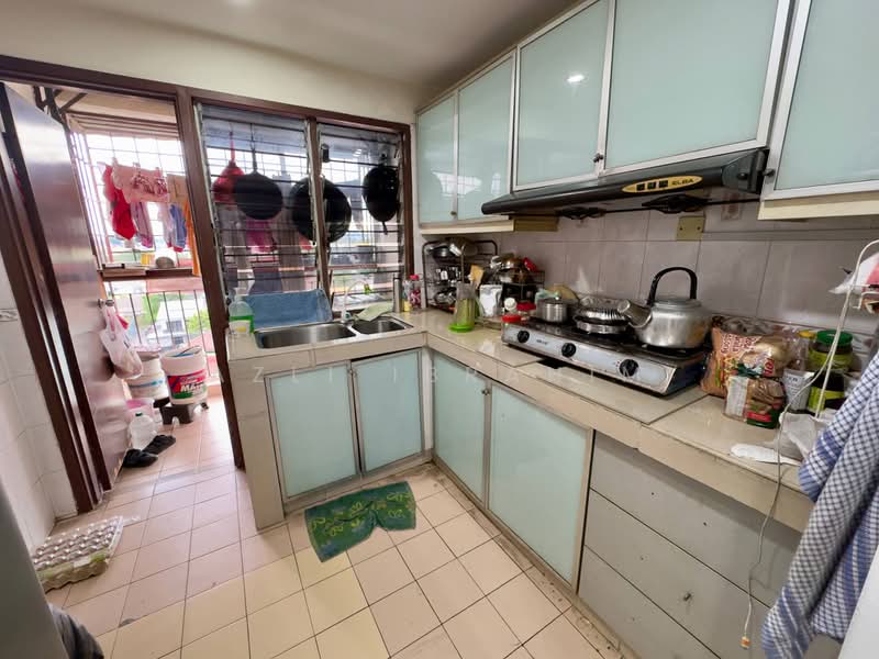 Pangsapuri untuk Dijual di Pangsapuri Kelana Impian - Azli Ibrahim - Kitchen - PropertyGuru.com.my