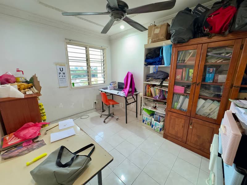 Pangsapuri untuk Dijual di Pangsapuri Kelana Impian - Azli Ibrahim - Study - PropertyGuru.com.my