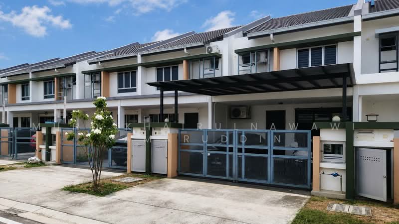 Rumah Teres untuk Dijual di Klang (Selangor) - Muhd Khairulnawawi Kamaruddin - Exterior - PropertyGuru.com.my