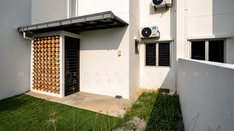 Rumah Teres untuk Dijual di Klang (Selangor) - Muhd Khairulnawawi Kamaruddin - Exterior - PropertyGuru.com.my