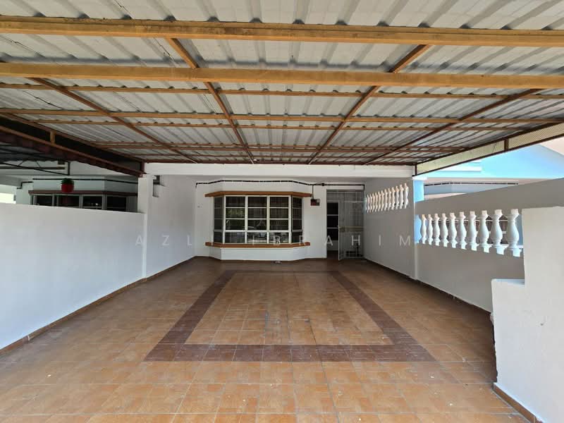 Rumah Teres 2-Tingkat untuk Dijual di Taman Desa Mewah (Semenyih) - Azli Ibrahim - Exterior - PropertyGuru.com.my