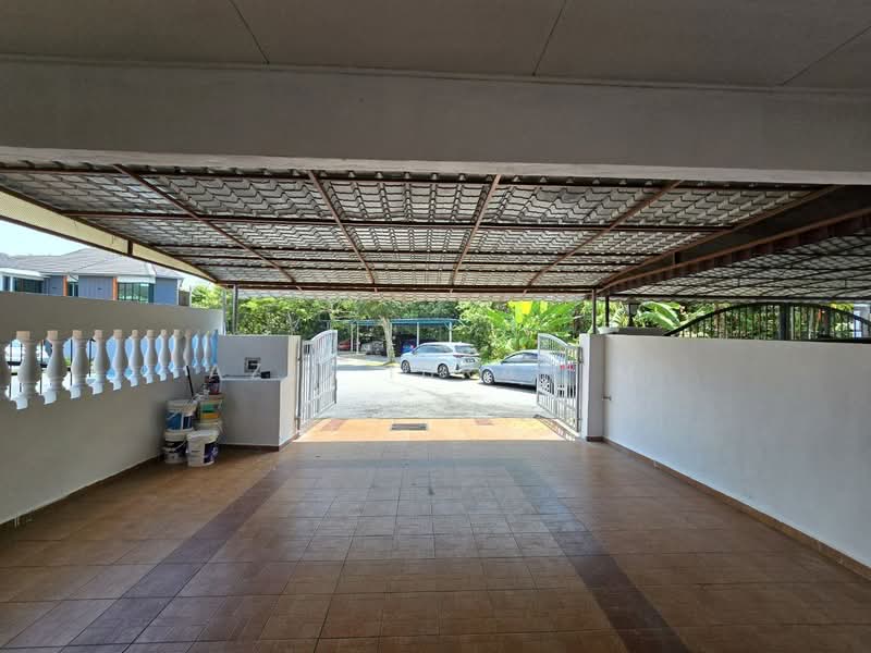 Rumah Teres 2-Tingkat untuk Dijual di Taman Desa Mewah (Semenyih) - Azli Ibrahim - Exterior - PropertyGuru.com.my