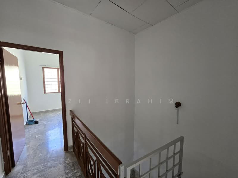 Rumah Teres 2-Tingkat untuk Dijual di Taman Desa Mewah (Semenyih) - Azli Ibrahim - Interior - PropertyGuru.com.my