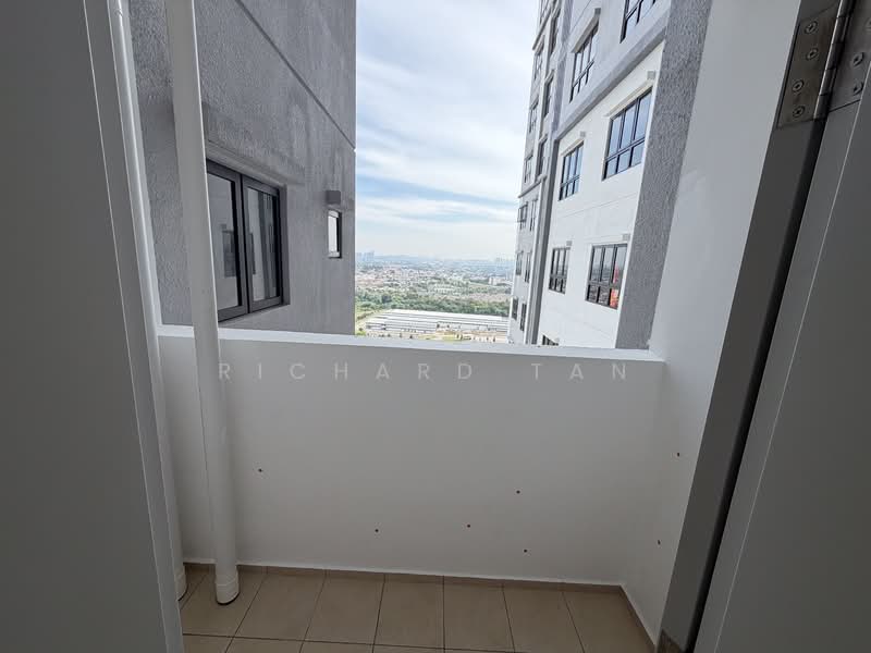 Service Residence for Sale at Jernih Residence - Richard Tan - Yard - PropertyGuru.com.my