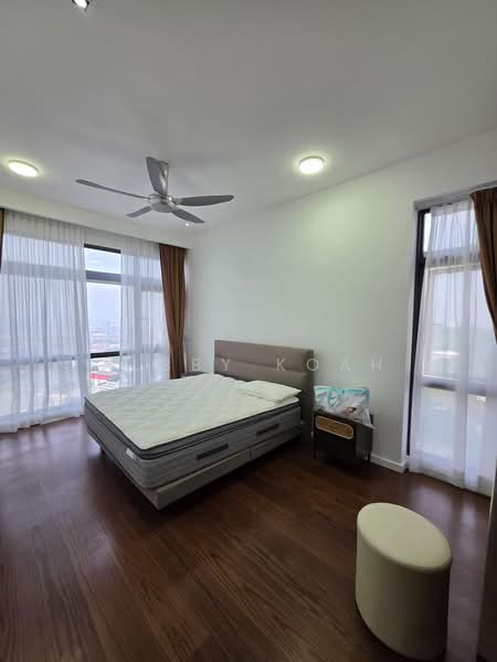 Kediaman Servis untuk Dijual di Park Regent @Desa Park City - Albby Koah - Bedroom - PropertyGuru.com.my