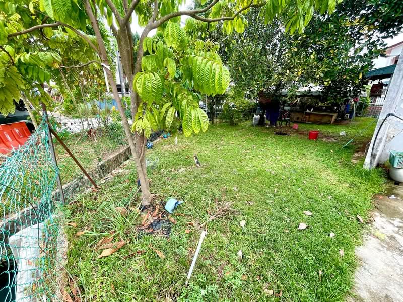 Rumah Teres 1-Tingkat untuk Dijual di Taman Cendana (Kajang) - Azli Ibrahim - Garden - PropertyGuru.com.my
