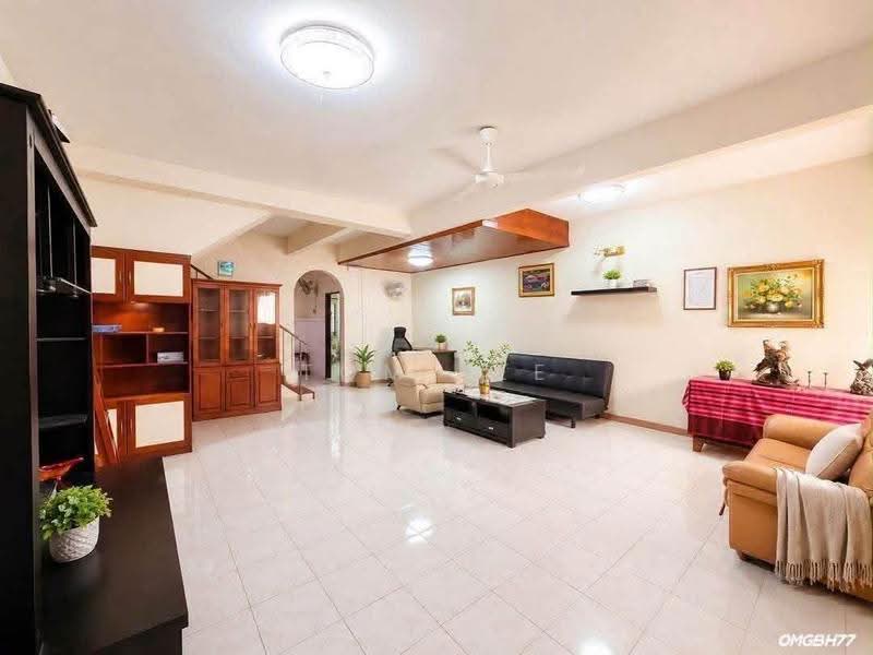 Rumah Teres 2-Tingkat untuk Dijual di Taman Gembira (Klang) - Tom Lee - Living Room - PropertyGuru.com.my