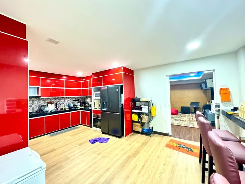 Semi-Detached House for Sale in Ukay Perdana (Ulu Kelang) - Azli Ibrahim - Kitchen - PropertyGuru.com.my