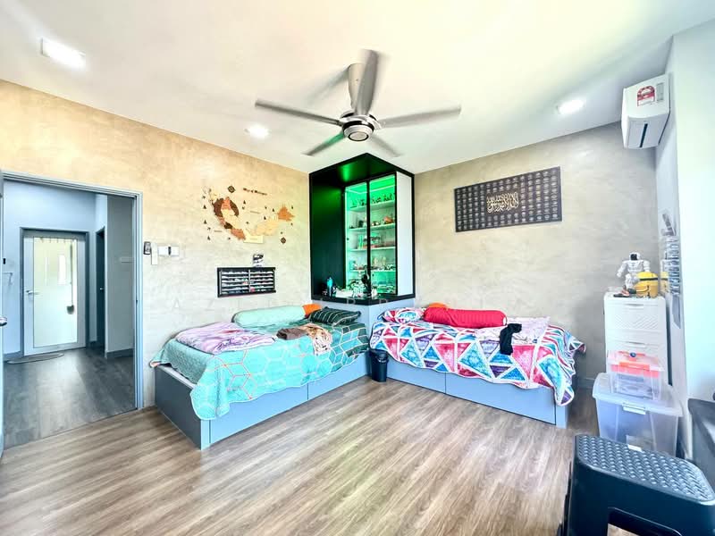 Semi-Detached House for Sale in Ukay Perdana (Ulu Kelang) - Azli Ibrahim - Bedroom - PropertyGuru.com.my