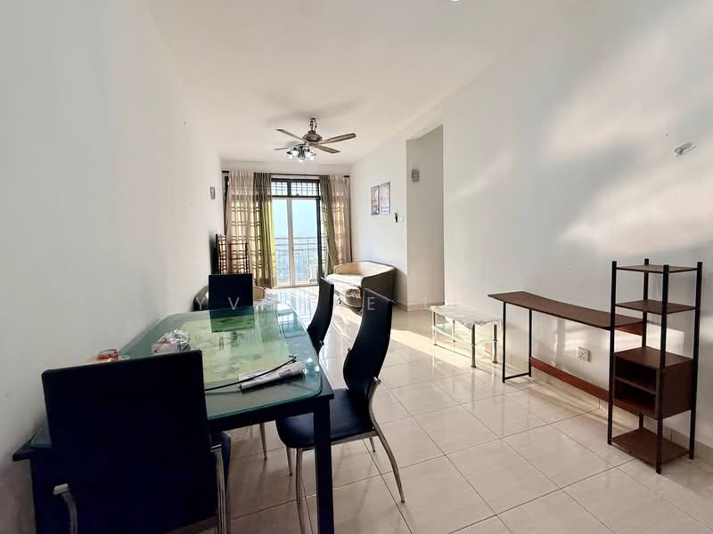 Service Residence for Sale at Kipark Apartment - Yvonne Lim - Living Room - PropertyGuru.com.my