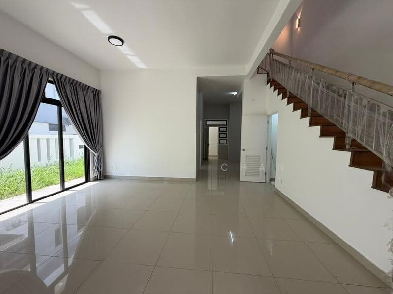 Cluster House for Sale in Bukit Indah (Iskandar Puteri (Nusajaya)) - Nathan Chan - Living Room - PropertyGuru.com.my