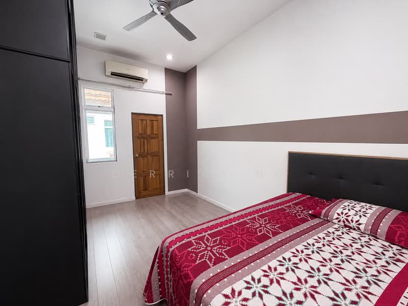 Semi-Detached House for Sale in Taman Laman Kuda (Anak Bukit) - Derrick Ng - Bedroom - PropertyGuru.com.my