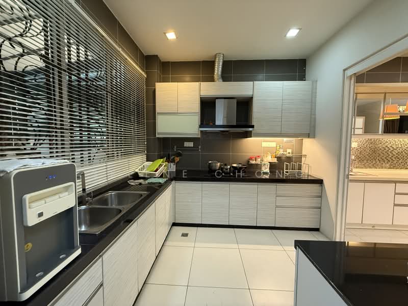 Rumah Berkembar untuk Dijual di Taman Bukit Suria (Cheras) - Selene Chong - Kitchen - PropertyGuru.com.my