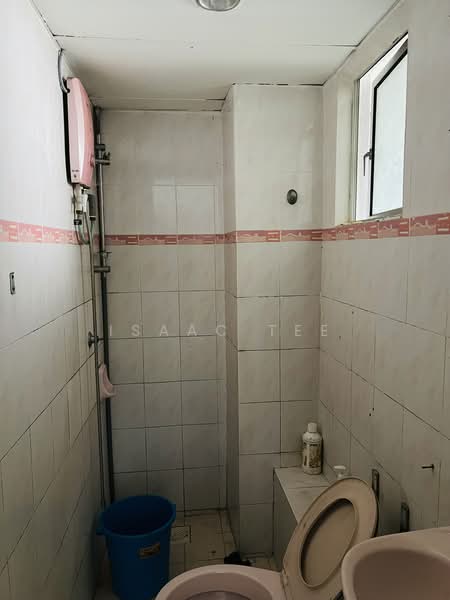 Kondominium untuk Dijual di Danau Idaman - Isaac Tee - Bathroom - PropertyGuru.com.my