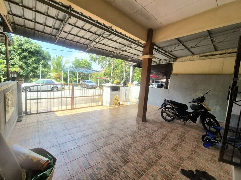 1-storey Terraced House for Sale in Bandar Baru Salak Tinggi (Sepang) - Hairi Halim - PropertyGuru.com.my