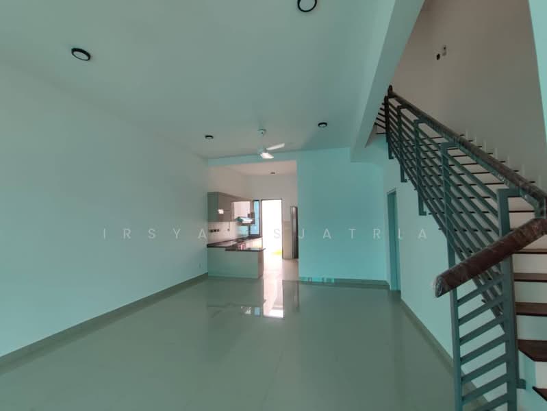 2-storey Terraced House for Rent in Alam Impian (Shah Alam) - Irsyam Sjatria - Living Room - PropertyGuru.com.my