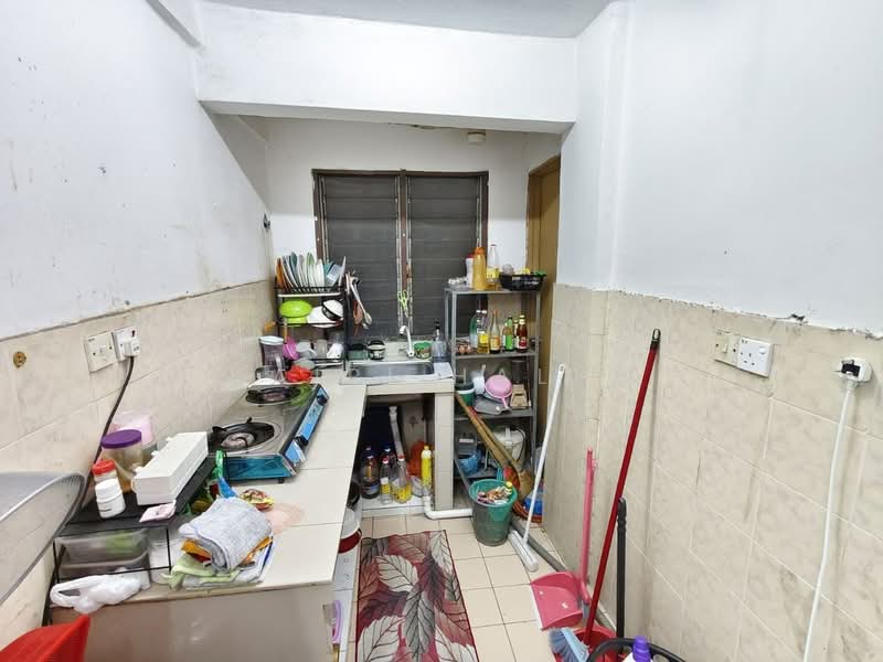 Rumah Flat untuk Dijual di Flat PKNS Section 7 - Hairi Halim - PropertyGuru.com.my