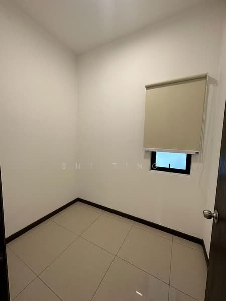 Kediaman Servis untuk Dijual di Molek Regency - Shi Ting - PropertyGuru.com.my