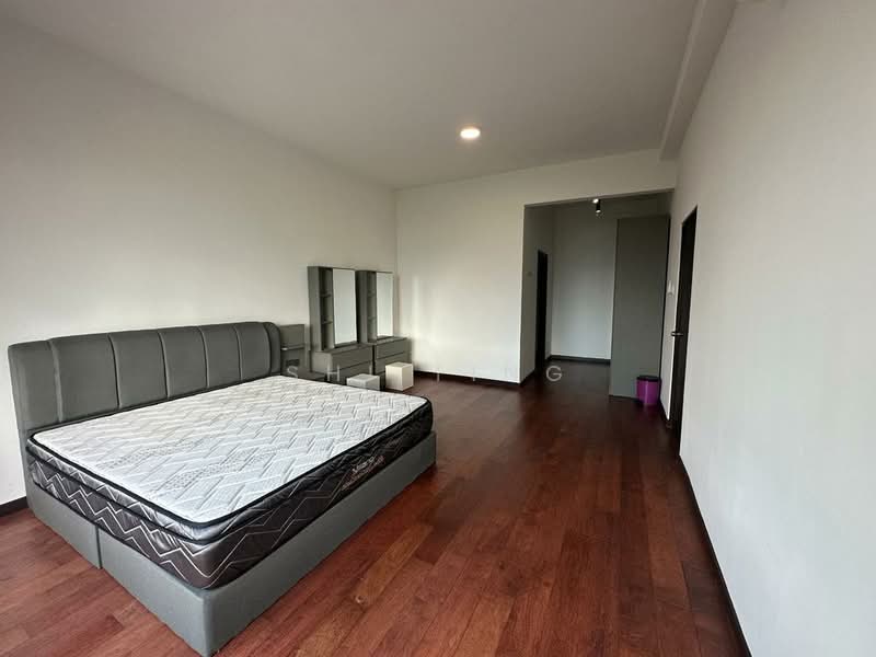 Kediaman Servis untuk Dijual di Molek Regency - Shi Ting - PropertyGuru.com.my