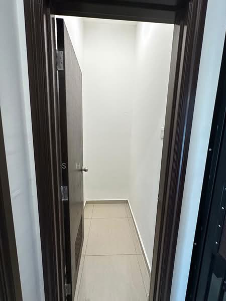 Kediaman Servis untuk Dijual di Molek Regency - Shi Ting - PropertyGuru.com.my
