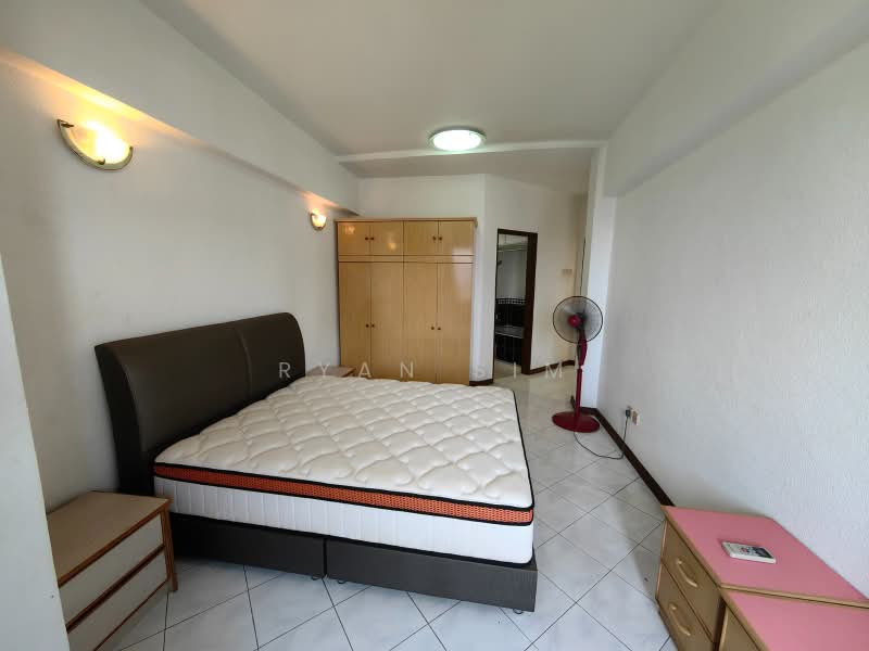 Condominium for Sale at Marina Bay Condominium - Ryan Sim - Bedroom - PropertyGuru.com.my