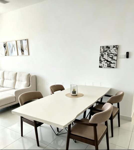 Kediaman Servis untuk Disewa di Southkey Mosaic - Carter Lee - Living Room - PropertyGuru.com.my