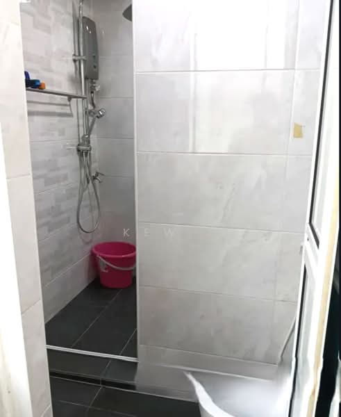 Flat for Rent at Indah Court Flat - Kew . - Bathroom - PropertyGuru.com.my