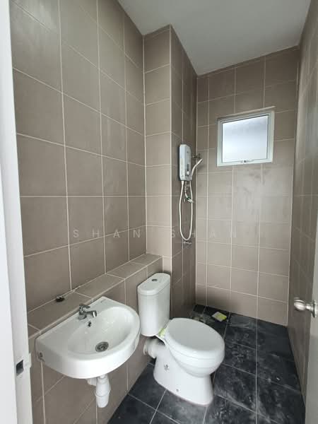 Pangsapuri untuk Dijual di Opal - Shan Shan - Bathroom - PropertyGuru.com.my