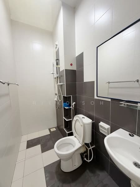 Rumah Teres 2-Tingkat untuk Dijual di Taman Setia Indah (Tebrau) - Nikko Soh - Bathroom - PropertyGuru.com.my