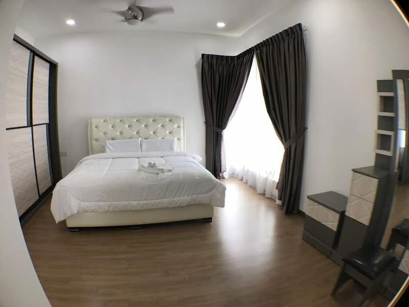 Bungalow House untuk Dijual di Taman Desa Tebrau (Tebrau) - Jamie Low - Bedroom - PropertyGuru.com.my