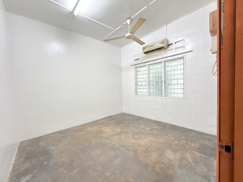 1-storey Terraced House for Sale in Taman Kurnia (Kluang) - Gipson Lay - Interior - PropertyGuru.com.my