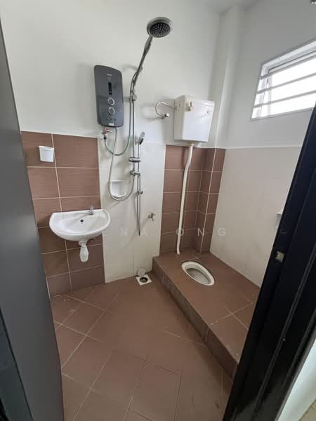 Rumah Berkembar untuk Dijual di Taman Jeram Perdana (Masjid Tanah) - Vena Ong - Bathroom - PropertyGuru.com.my