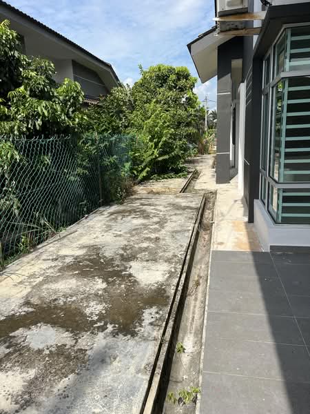 Rumah Berkembar untuk Dijual di Taman Jeram Perdana (Masjid Tanah) - Vena Ong - Exterior - PropertyGuru.com.my