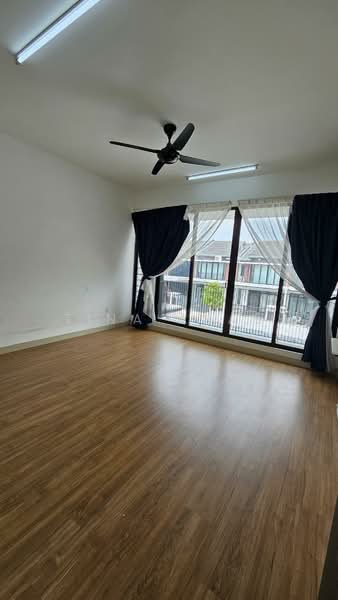 2-storey Terraced House for Sale in Elmina (Shah Alam) - Tina Abas - PropertyGuru.com.my