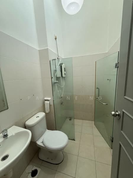 Cluster House for Sale in Mount Austin (Johor Bahru) - Pauline Ng - Bathroom - PropertyGuru.com.my