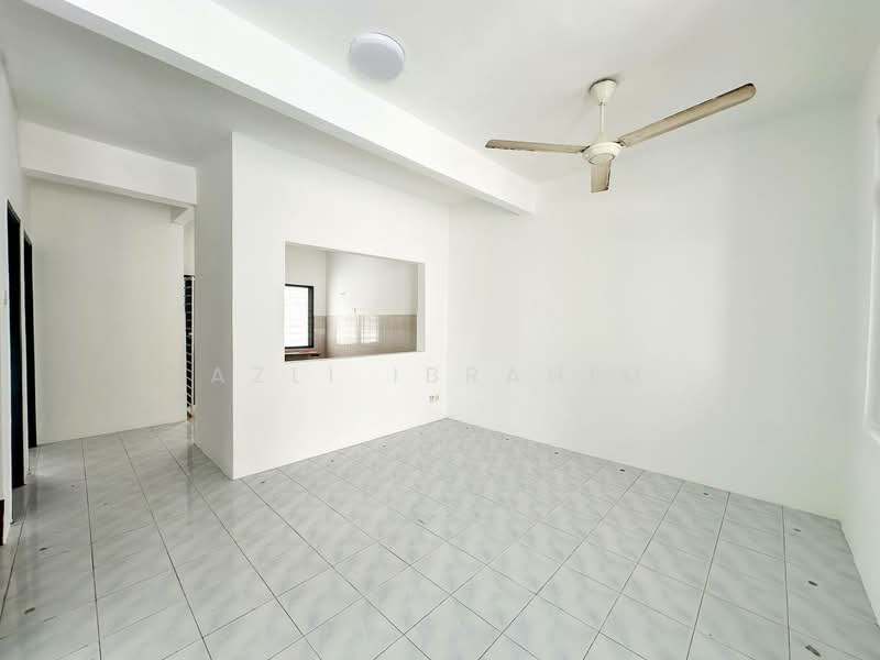 2-storey Terraced House for Sale in Taman Puncak Jalil (Seri Kembangan) - Azli Ibrahim - Interior - PropertyGuru.com.my