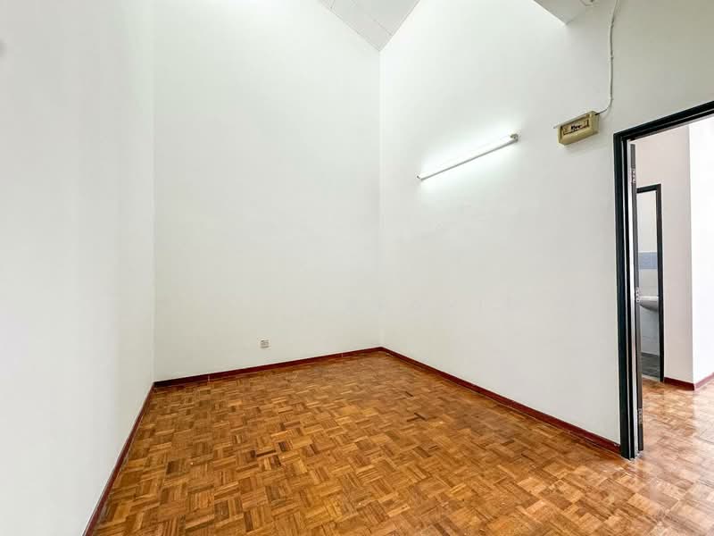 2-storey Terraced House for Sale in Taman Puncak Jalil (Seri Kembangan) - Azli Ibrahim - Interior - PropertyGuru.com.my