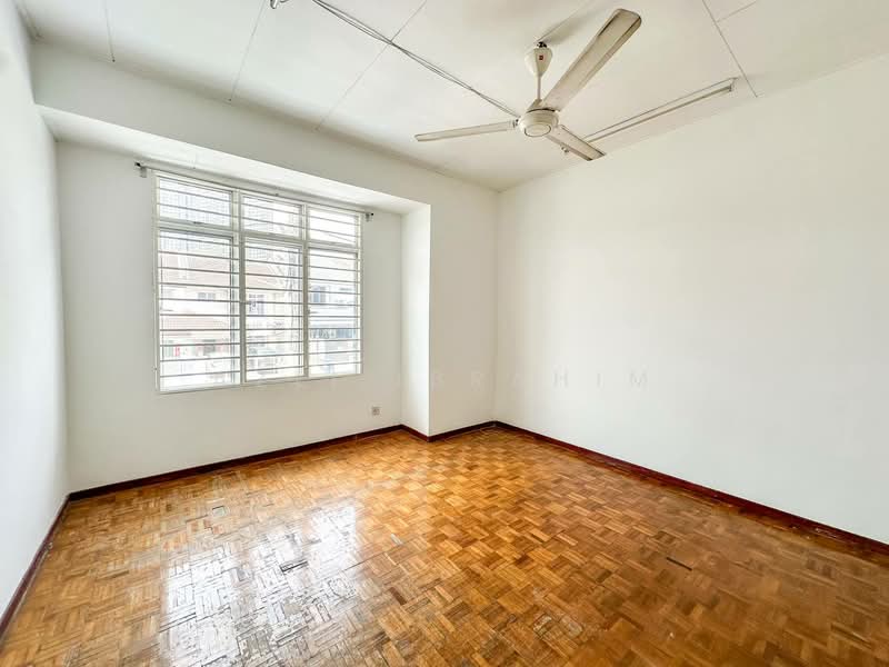 2-storey Terraced House for Sale in Taman Puncak Jalil (Seri Kembangan) - Azli Ibrahim - Interior - PropertyGuru.com.my