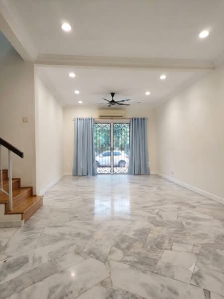 Rumah Teres 2-Tingkat untuk Disewa di Bandar Baru Sri Petaling (Sri Petaling) - Flora T - Living Room - PropertyGuru.com.my