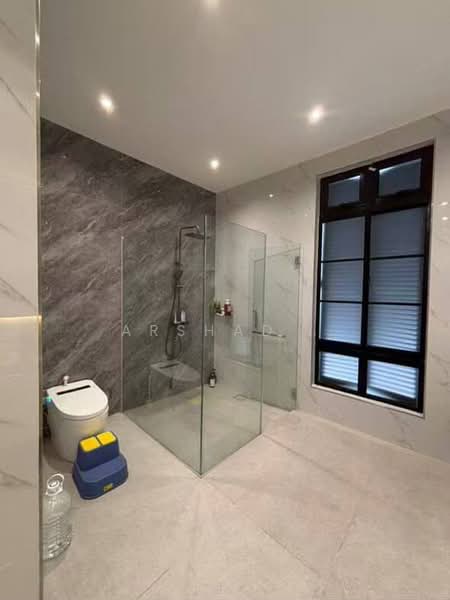 Semi-Detached House for Sale in Iskandar Puteri (Nusajaya) (Johor) - Arshad . - Bathroom - PropertyGuru.com.my
